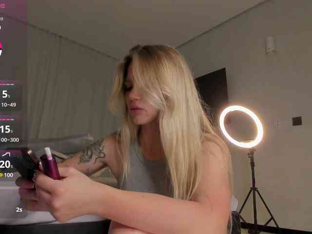 victoria-d-minds webcam