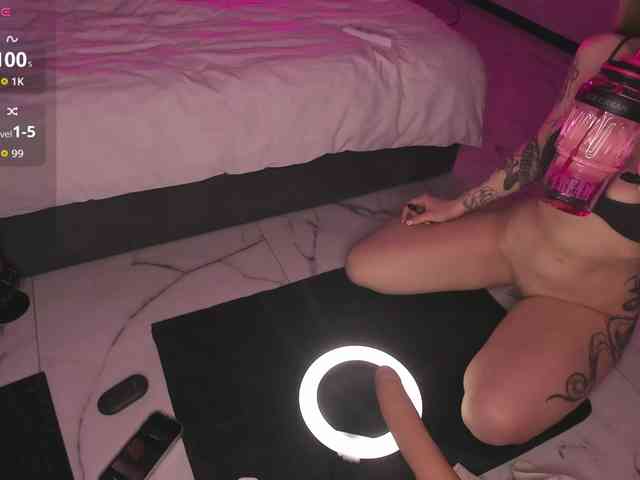 victoria-d-minds webcam