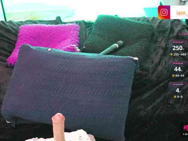 yourtoybella webcam