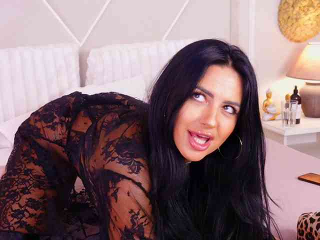RanyaHermes webcam