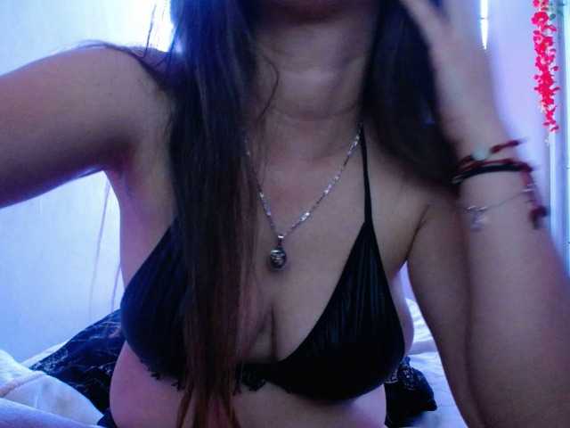 chantal-adams's BongaCams show and profile