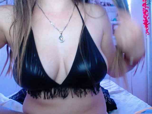 chantal-adams webcam