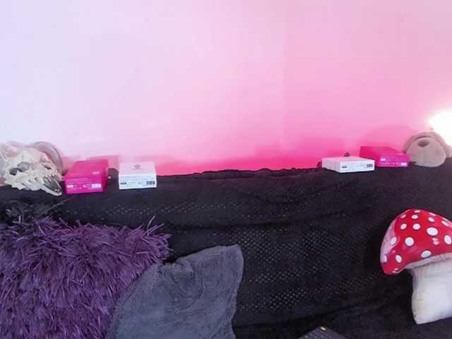 nesuko-evil's BongaCams show and profile