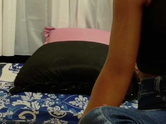 amarantha-love18's BongaCams show and profile