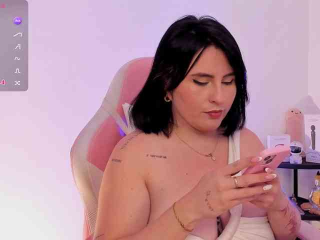 Kelly-Guzman webcam