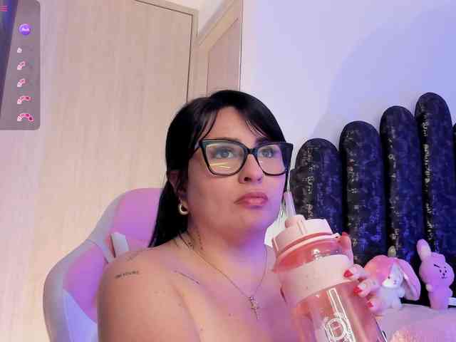 Kelly-Guzman webcam