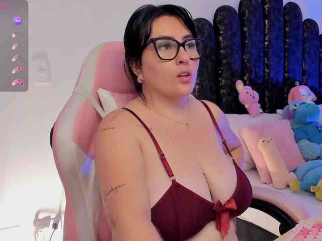Kelly-Guzman webcam