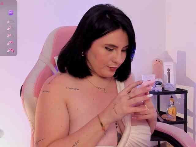 Kelly-Guzman webcam