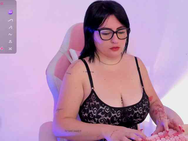 Kelly-Guzman webcam