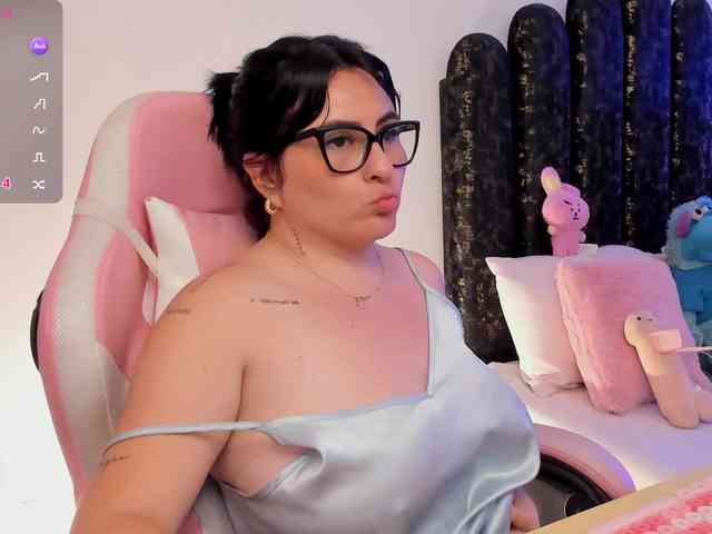 Kelly-Guzman webcam