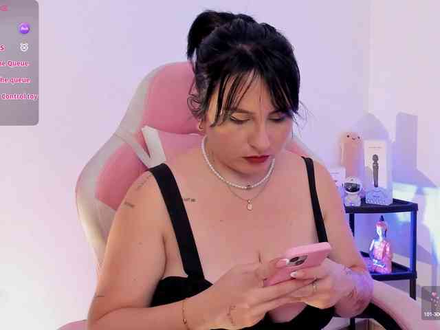 Kelly-Guzman webcam