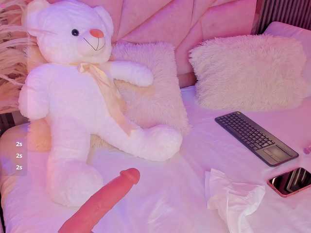 AlisseMiller's BongaCams show and profile