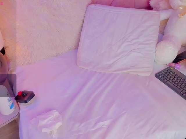 AlisseMiller's BongaCams show and profile