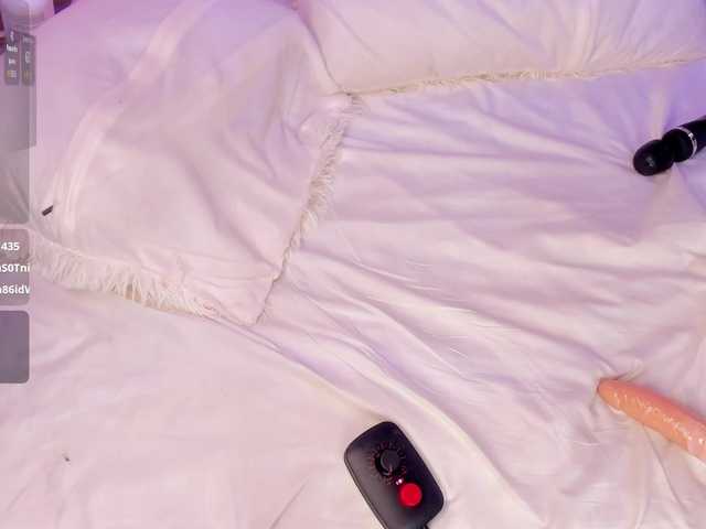 AlisseMiller's BongaCams show and profile