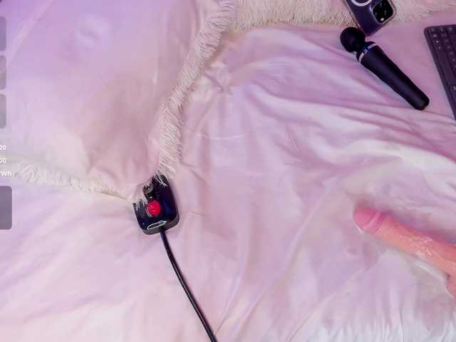 AlisseMiller's BongaCams show and profile