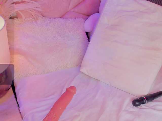 AlisseMiller's BongaCams show and profile