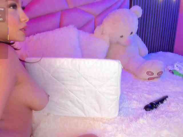 AlisseMiller webcam