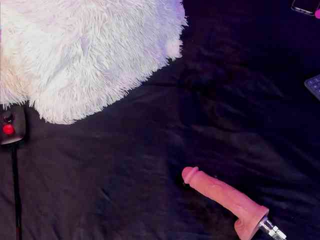 AlisseMiller webcam