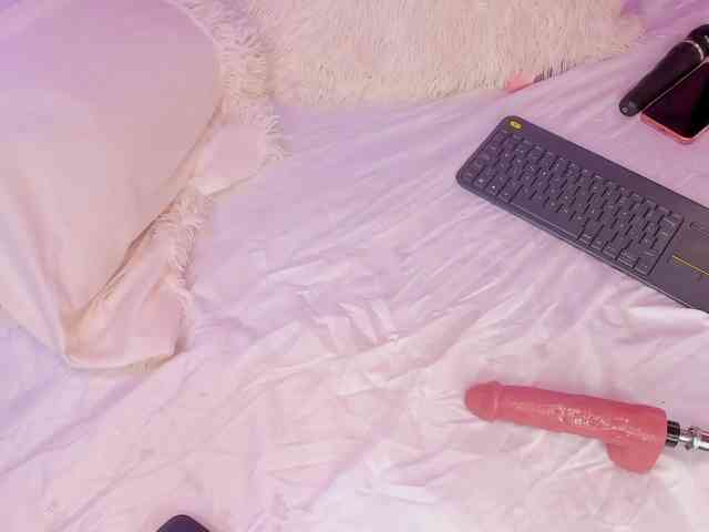 AlisseMiller AlisseMiller