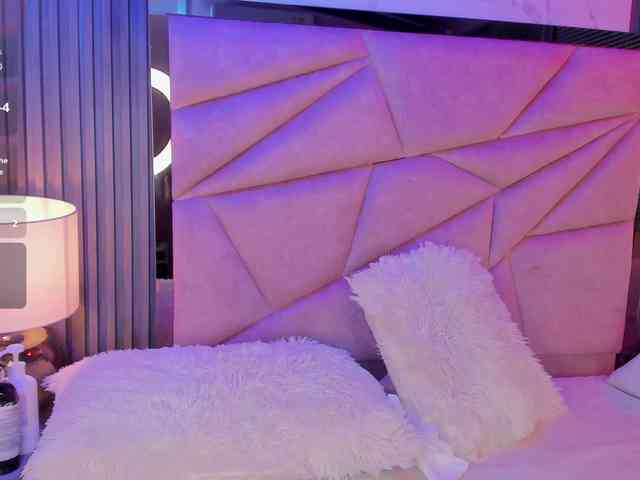 AlisseMiller AlisseMiller