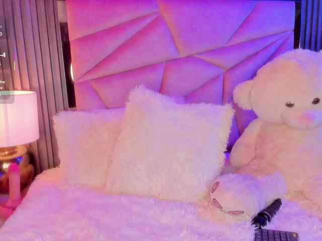 AlisseMiller webcam