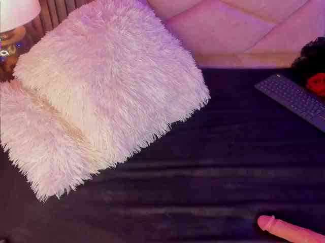 AlisseMiller webcam