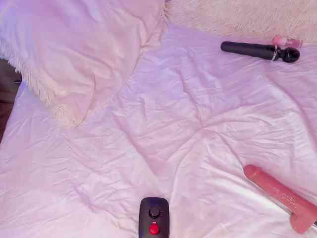 AlisseMiller AlisseMiller