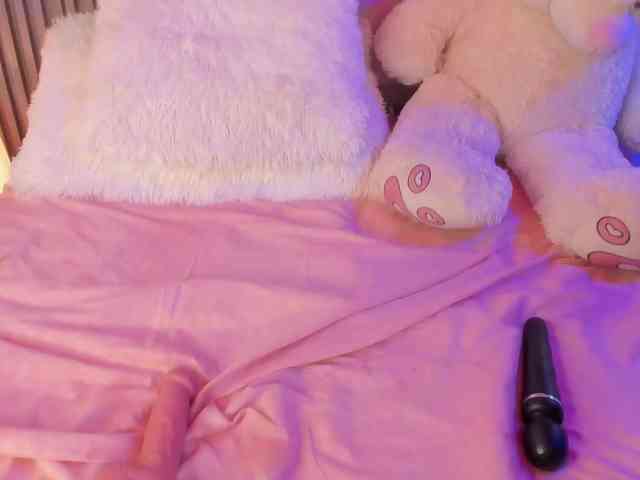AlisseMiller webcam