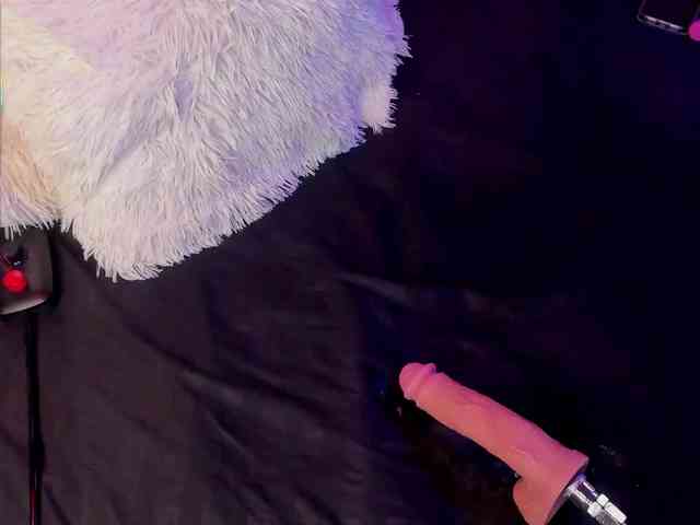 AlisseMiller webcam