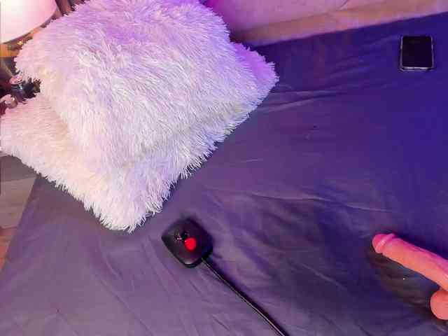 AlisseMiller webcam