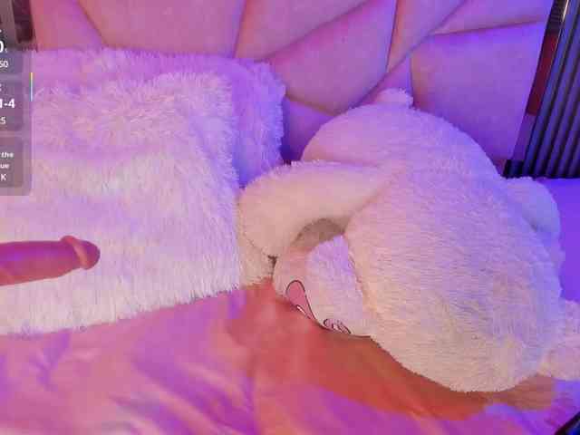 AlisseMiller webcam