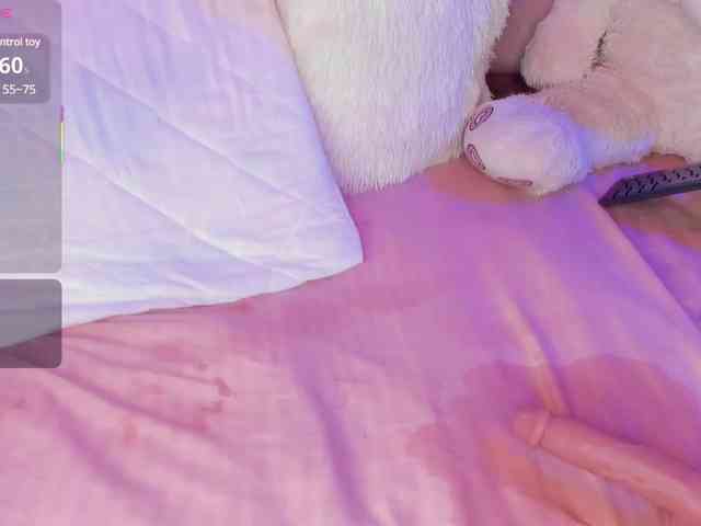 AlisseMiller webcam