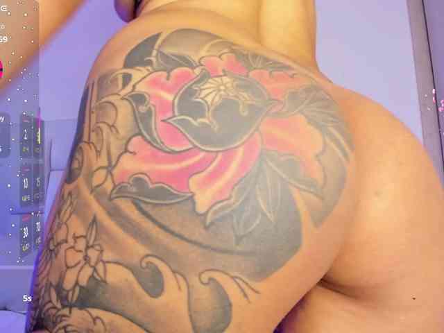 MAY-ZENNIN webcam