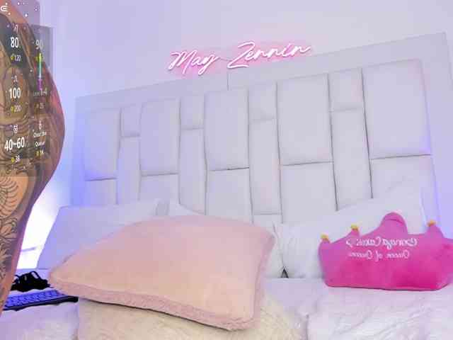MAY-ZENNIN webcam