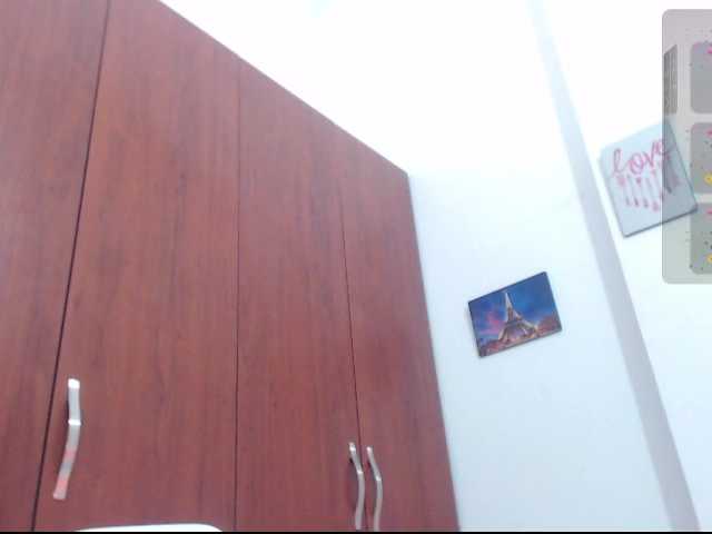  Horny-wife chat room