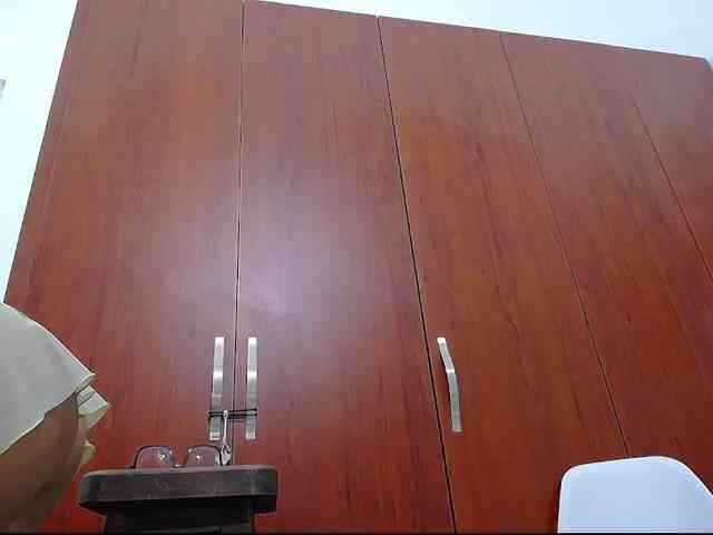 Horny-wife Live Webcam on BongaCams