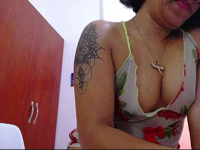 Horny-wife Live Webcam on BongaCams