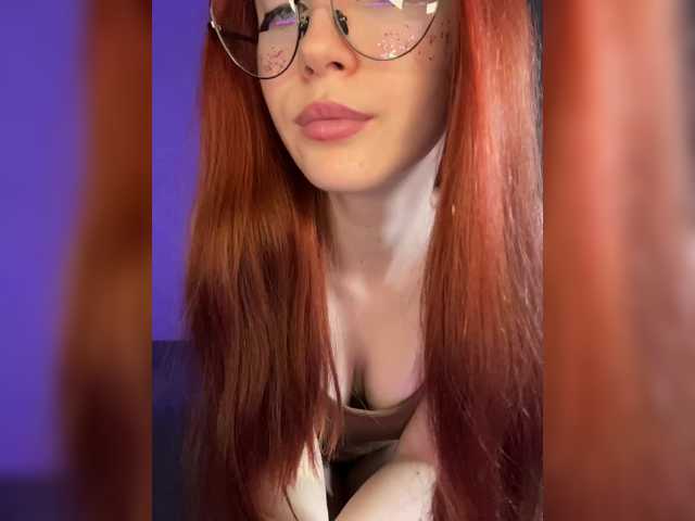 VII-VII-VII's BongaCams show and profile