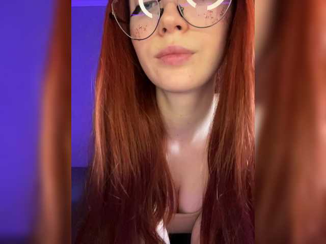 VII-VII-VII's BongaCams show and profile