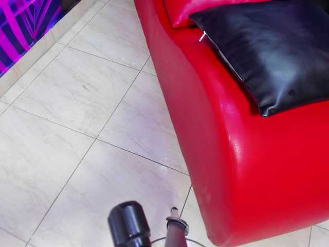 jessi-and-boy's BongaCams profile