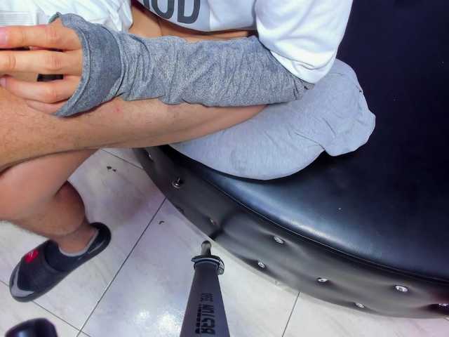 jessi-and-boy's BongaCams show and profile