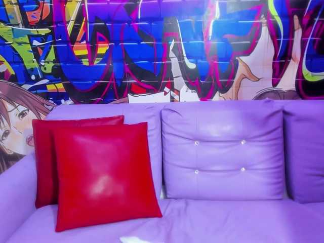 jessi-and-boy's BongaCams show and profile