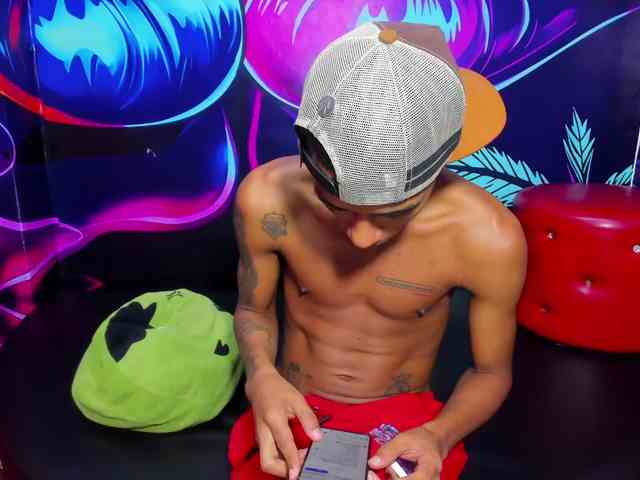 jessi_and_boy webcam