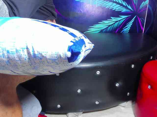 jessi_and_boy webcam