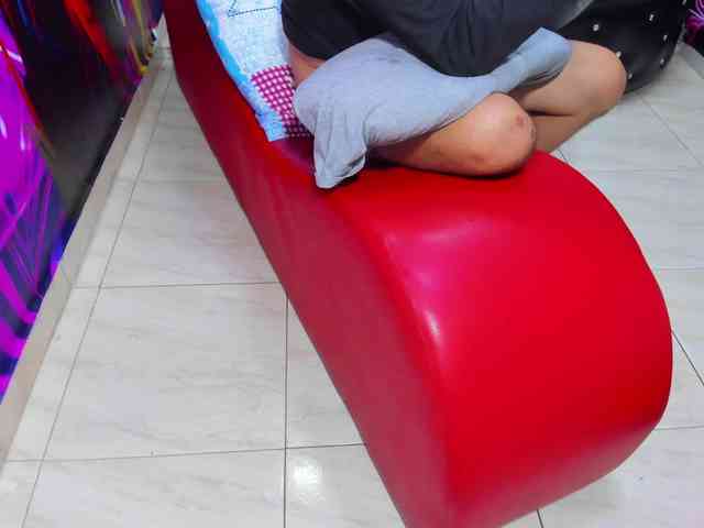 jessi_and_boy webcam