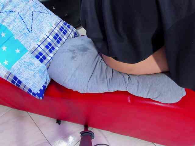 jessi_and_boy webcam