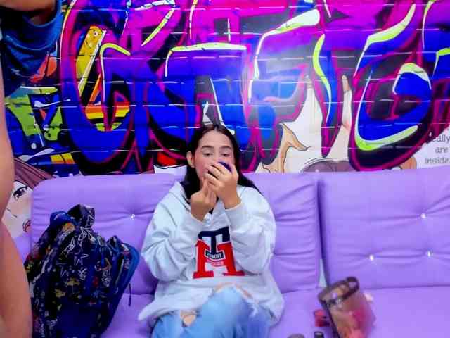 jessi_and_boy webcam