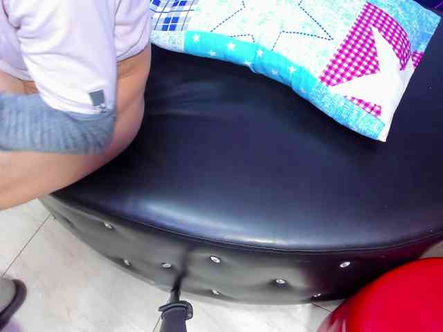 jessi_and_boy webcam