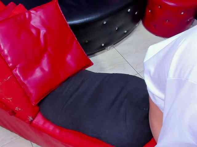 jessi_and_boy webcam