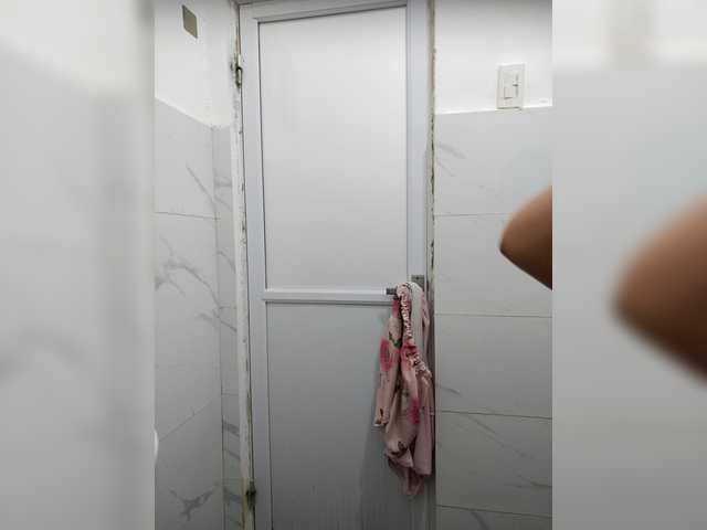 candicelovee's BongaCams show and profile